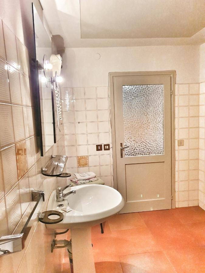 B&B Il Pettirosso Malonno Ngoại thất bức ảnh