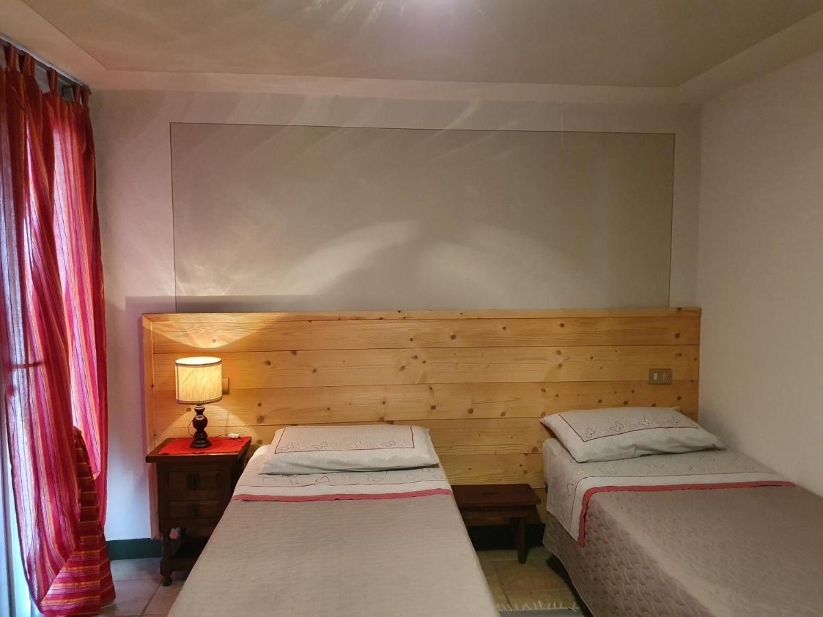 B&B Il Pettirosso Malonno Ngoại thất bức ảnh